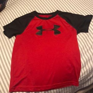 Boys Under Armour t-shirt